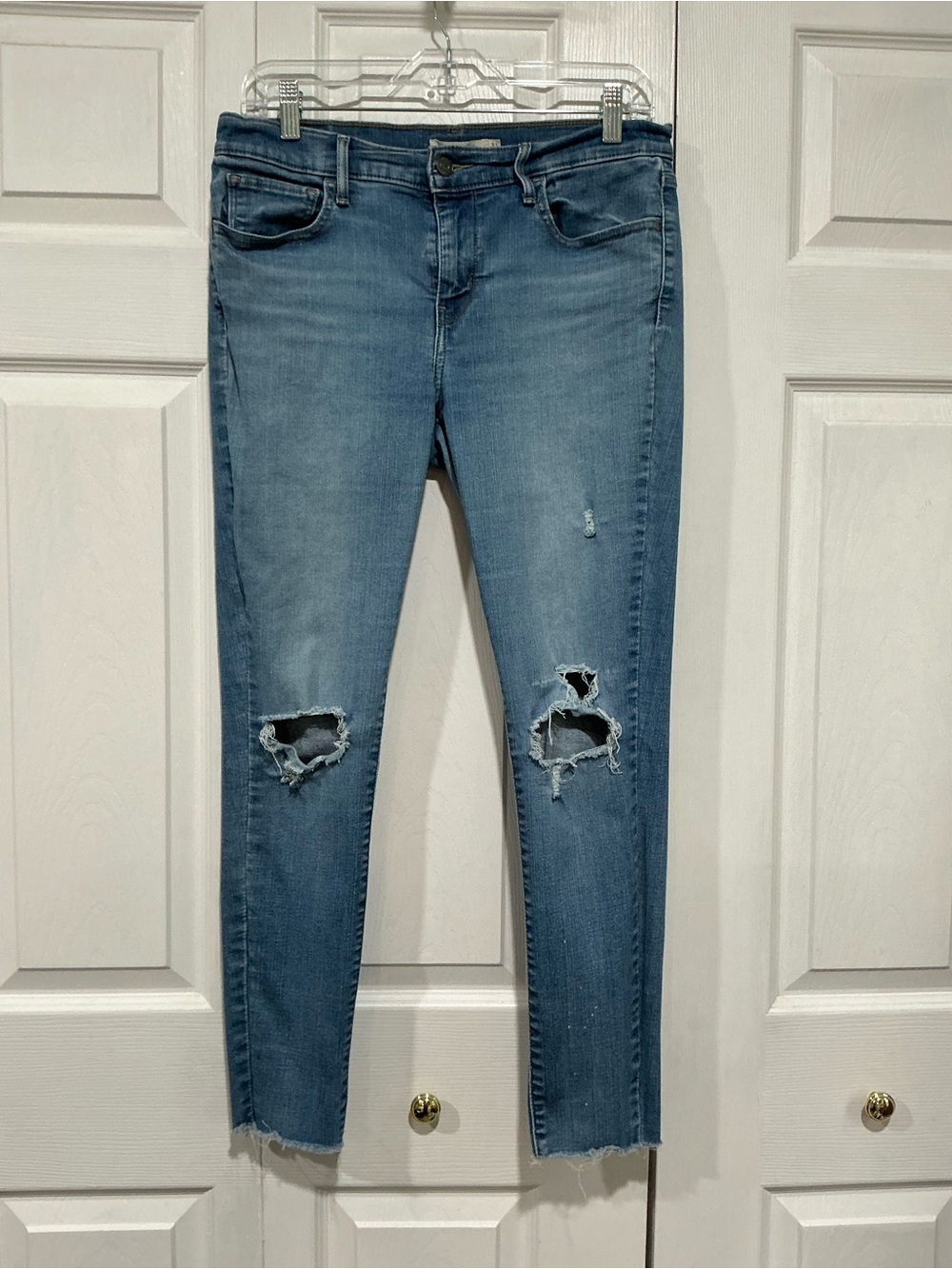 💙 Levi’s 710 Super Skinny Women’s Blue Distressed Denim Jeans Size 12 (01339)